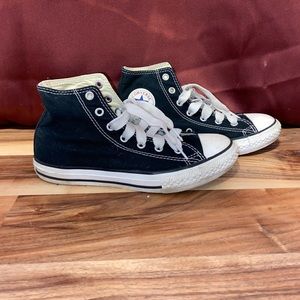 Black converse